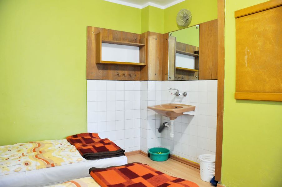 OW ŚWIT - pokoje z umywalkami - przykładowy pokój